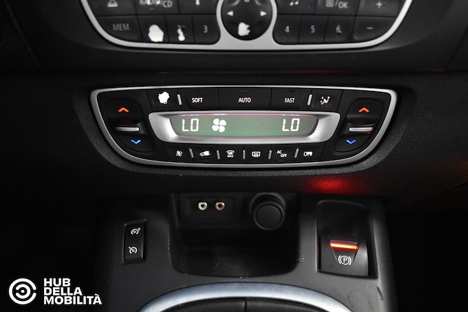 RENAULT Scénic 1.9 dCi 130CV Dynamique